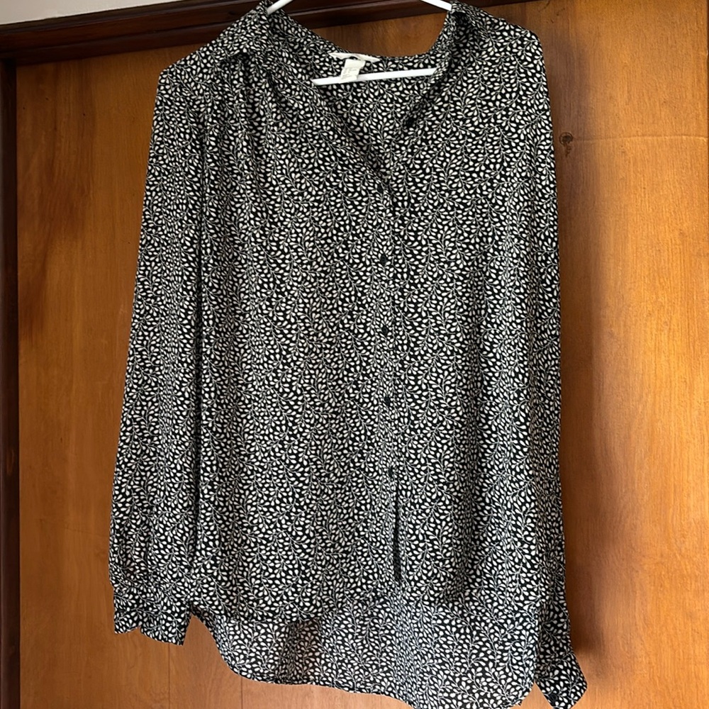 H&M leaf Button Down〰️